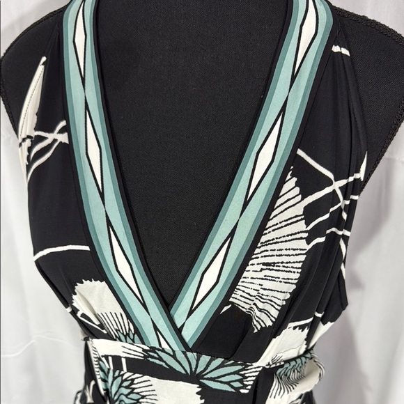 BCBGMaxAzria Elegant Black and White Maxi Dress Size L - Picture 2 of 11